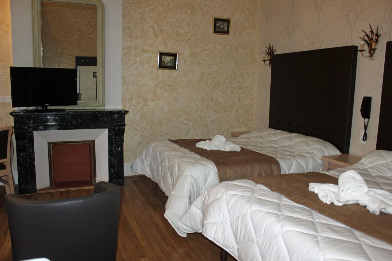 Hotel Restaurant Martinez Баларюк-ле-Бен Екстериор снимка