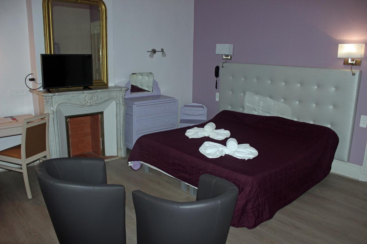 Hotel Restaurant Martinez Баларюк-ле-Бен Екстериор снимка
